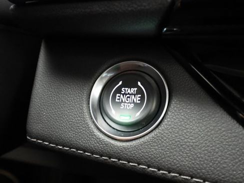 Certified 2025 Buick Enclave Avenir w/ Super Cruise Package image 18