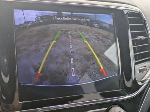 Certified 2021 Jeep Grand Cherokee Limited w/ Premium Lighting Group image 19