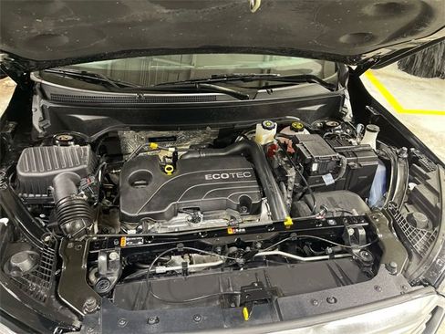 Used 2022 GMC Terrain SLT image 25