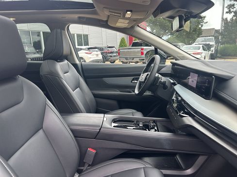 Used 2025 Nissan Murano SL AWD/4WD image 21