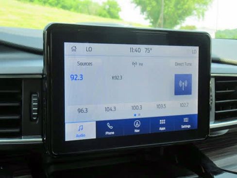 Used 2023 Ford Explorer Limited image 20