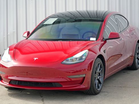Used 2022 Tesla Model 3 image 56