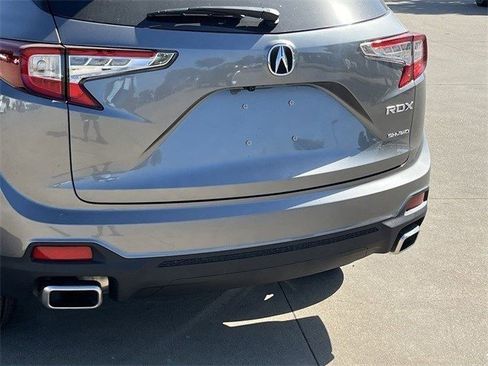 Used 2025 Acura RDX SH-AWD image 6