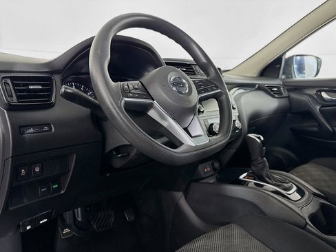 Used 2020 Nissan Rogue Sport SV image 22