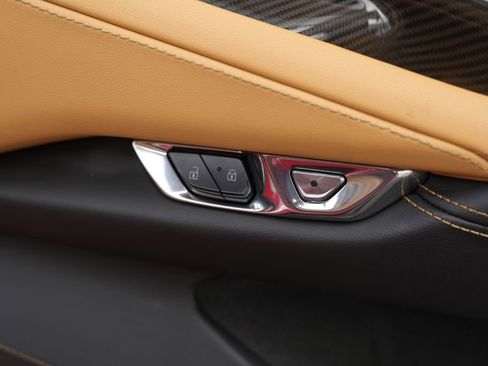 Used 2021 Chevrolet Corvette Stingray Preferred Cpe w/ Engine Appearance Package image 34