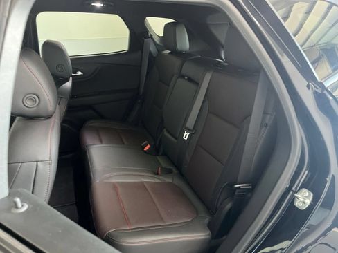 Used 2025 Chevrolet Blazer RS FWD image 19