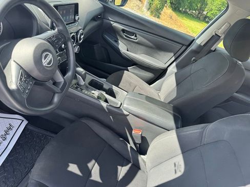 Used 2025 Nissan Sentra S FWD image 13