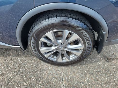 Used 2018 Nissan Murano SV FWD image 6