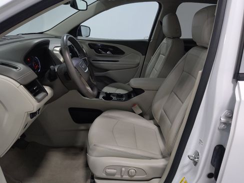 Used 2019 GMC Terrain Denali w/ Advanced Safety Package AWD/4WD image 17