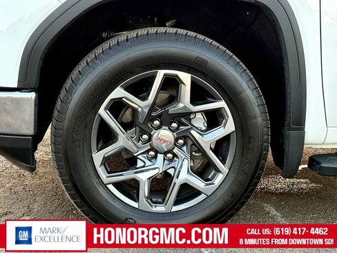 Used 2026 GMC Sierra 1500 SLT w/ SLT Premium Package AWD/4WD image 12