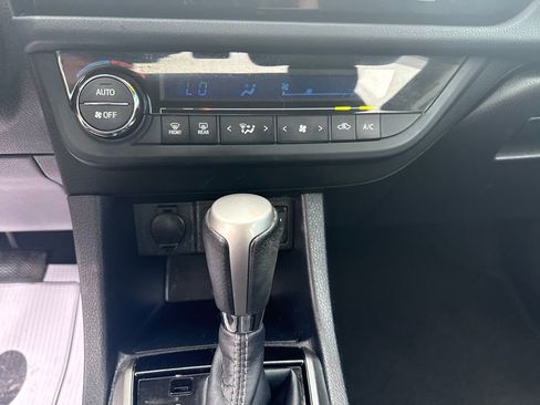 Used 2014 Toyota Corolla S FWD image 20