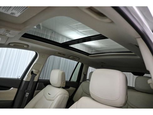 Used 2020 Cadillac XT6 Premium Luxury AWD/4WD image 39