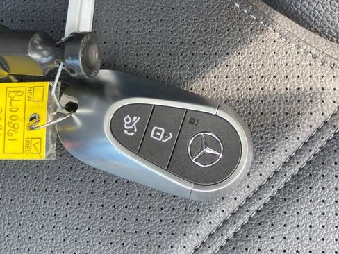 Used 2026 Mercedes-Benz GLC 300 4MATIC image 28