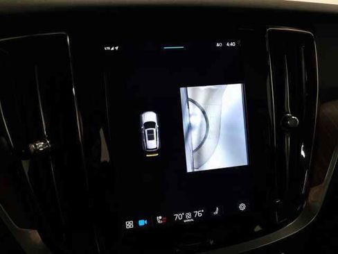 Certified 2025 Volvo V60 B5 Cross Country Plus image 30