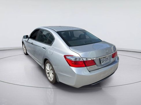 Used 2015 Honda Accord EX image 4