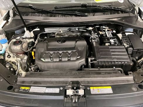 Used 2021 Volkswagen Tiguan SE w/ Panoramic Sunroof Package AWD/4WD image 29