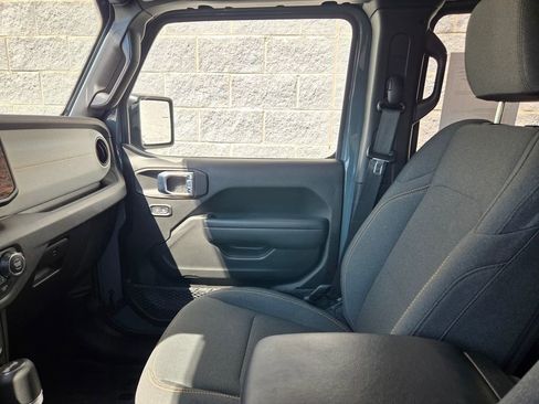 Used 2025 Jeep Wrangler Unlimited Sport S 4xe AWD/4WD image 31