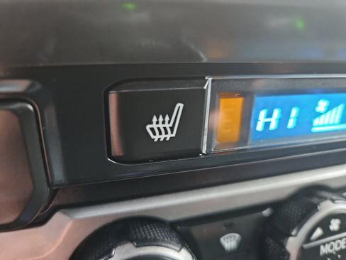 Used 2023 Toyota Tacoma Limited w/ Black Out Package (TMS) image 32