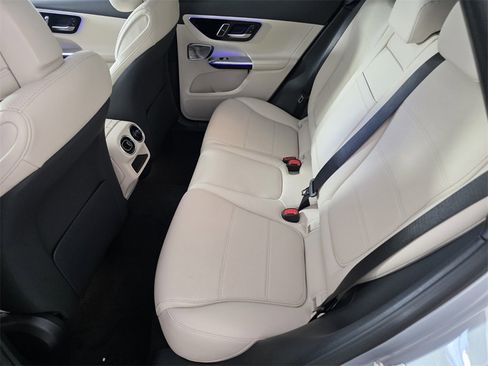 New 2026 Mercedes-Benz GLC 300 image 11