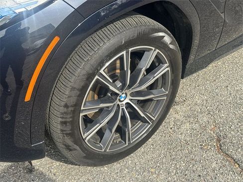 Used 2025 BMW X6 xDrive40i image 10