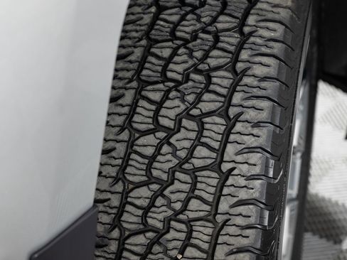 Used 2018 Chevrolet Silverado 1500 LTZ w/ Sport Package image 40