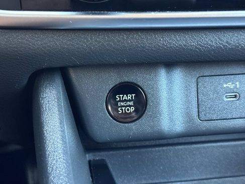 Used 2024 Nissan Rogue S FWD image 24
