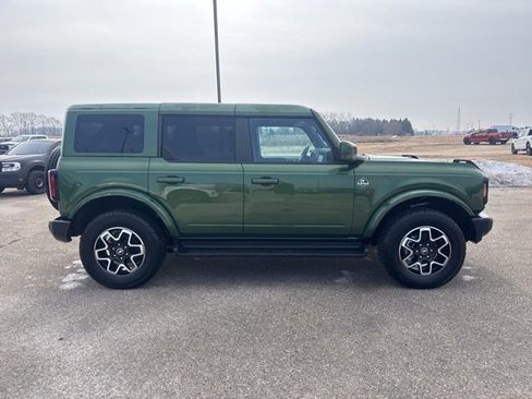 Used 2025 Ford Bronco Outer Banks image 2
