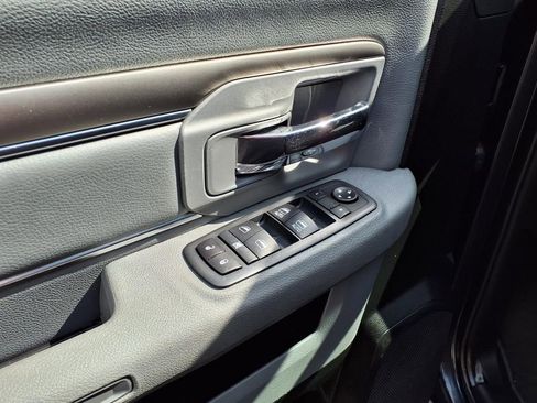Certified 2020 RAM 1500 Classic Warlock w/ Electronics Group AWD/4WD image 15