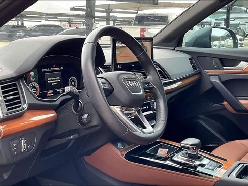 Used 2022 Audi Q5 2.0T Premium Plus image 17