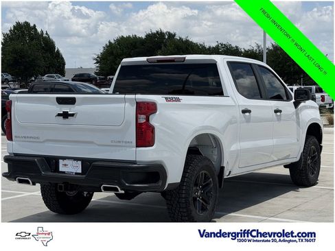 New 2026 Chevrolet Silverado 1500 Custom Trail Boss AWD/4WD image 4