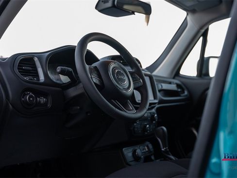 Used 2022 Jeep Renegade Latitude image 14