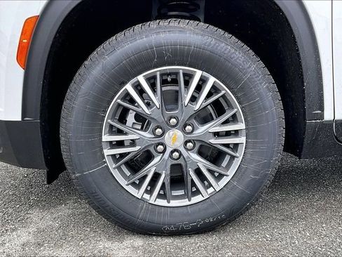 New 2026 Chevrolet Traverse LT image 7