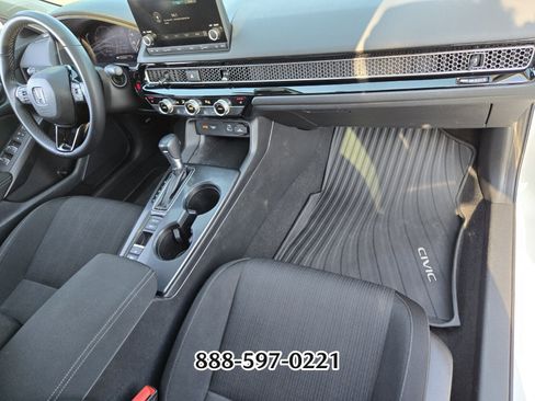 Used 2022 Honda Civic EX image 19