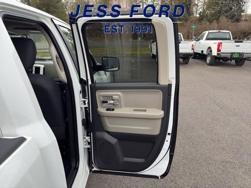 Used 2011 RAM 1500 Classic SLT w/ Protection Group image 12