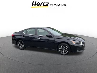 Used 2025 Nissan Altima 2.5 SV