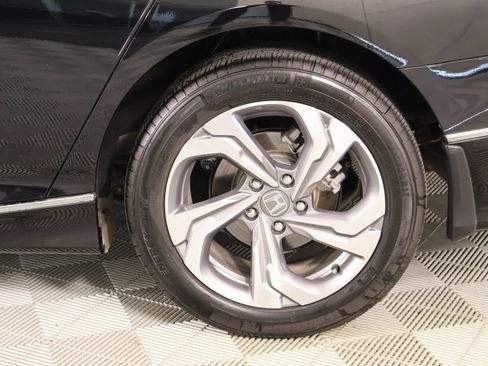 Used 2020 Honda Accord EX image 19