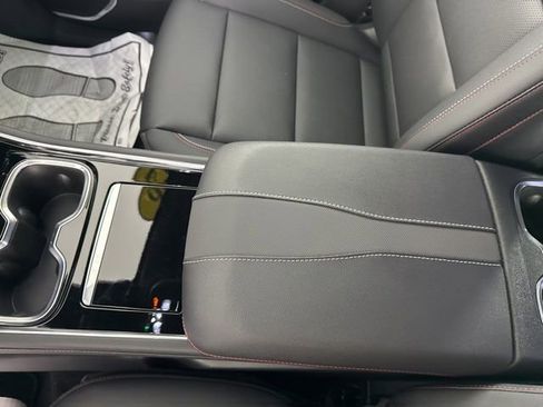 New 2026 Chevrolet Traverse Z71 w/ Enhanced Driving Package AWD/4WD image 38