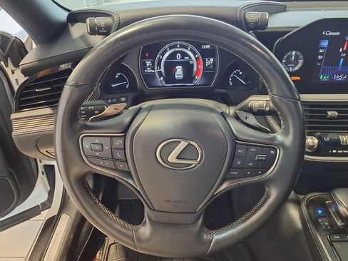 Used 2021 Lexus LS 500 w/ Accessory Package (Z2) RWD image 8