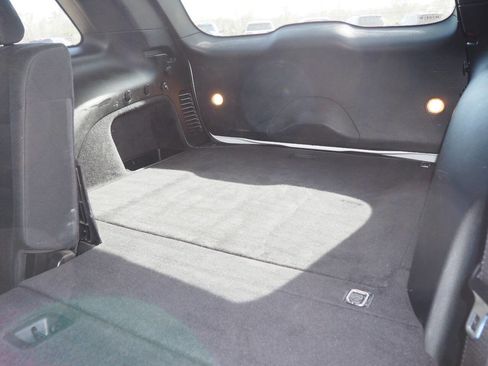 Used 2016 Jeep Grand Cherokee Laredo image 15