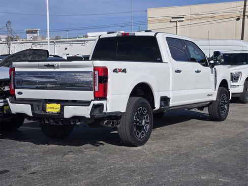 Used 2024 Ford F250 Platinum image 5