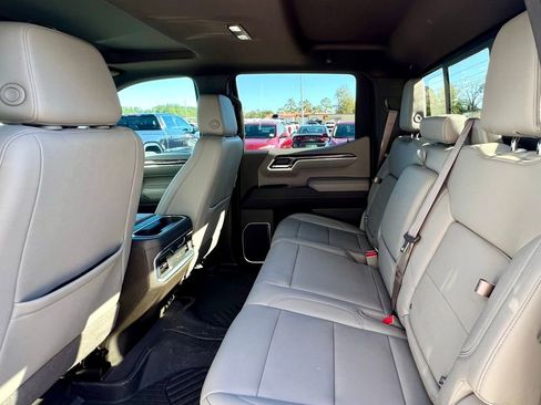 Used 2022 Chevrolet Silverado 1500 LTZ w/ LTZ Premium Package image 22