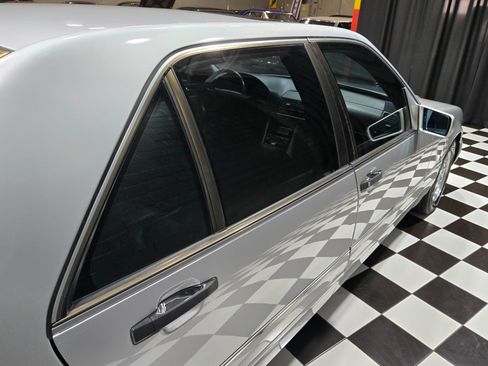 Used 1999 Mercedes-Benz S 500 Sedan image 46