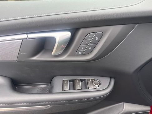 New 2026 Buick Enclave Sport Touring w/ Power Package AWD/4WD image 10