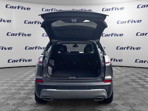 Used 2019 Jeep Cherokee Limited image 11