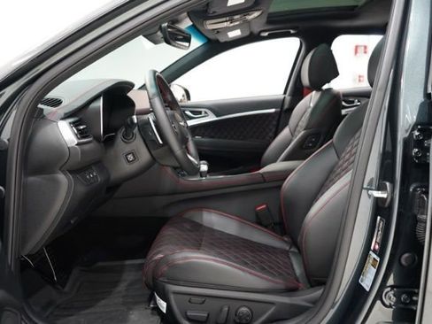 Used 2023 Genesis G70 3.3T w/ Sport Prestige Package image 19