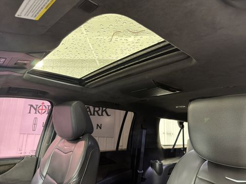 Used 2017 Cadillac Escalade ESV Platinum image 12