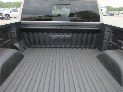 New 2026 GMC Sierra 1500 Denali w/ Denali Reserve Package AWD/4WD image 7