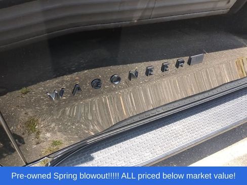 Used 2024 Jeep Wagoneer L Series II w/ Convenience Group I AWD/4WD image 10