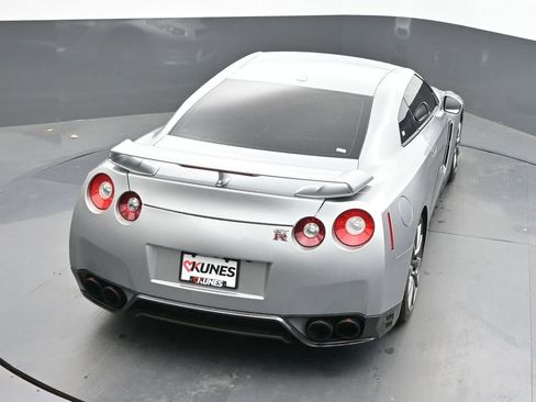 Used 2012 Nissan GT-R Premium AWD/4WD image 35