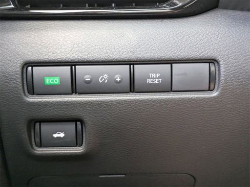 New 2025 Nissan Sentra SR w/ SR Premium Package image 31